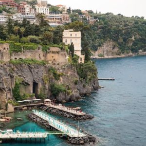 Navetta dall’aeroporto di Napoli a Sorrento e alla Penisola Sorrentina at Trasferimento aeroportuale Napoli, Naples, Italy ENHY.com Special Offers, Deals & Discounts in Italy